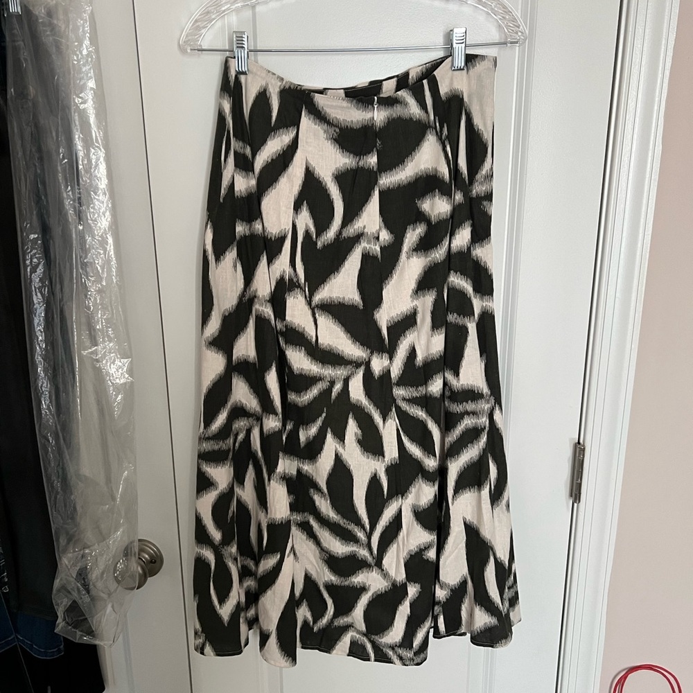 Banana Republic linen Skirt - Picture 7 of 12